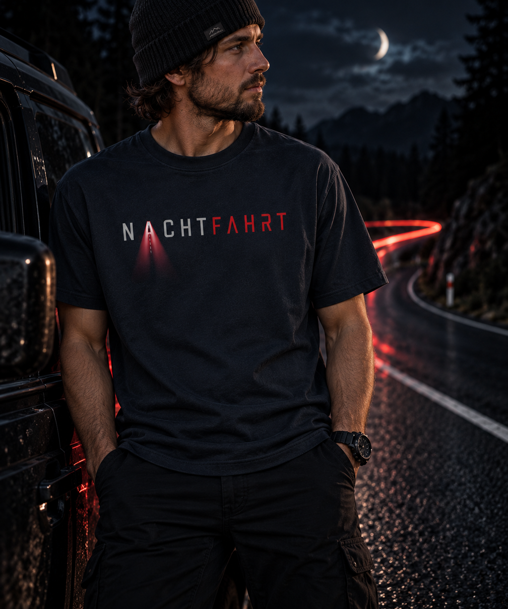 NACHTFAHRT - Graphic T-Shirt